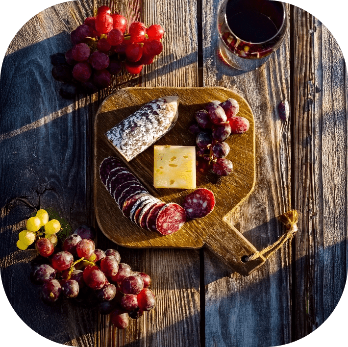 Food table with QR code